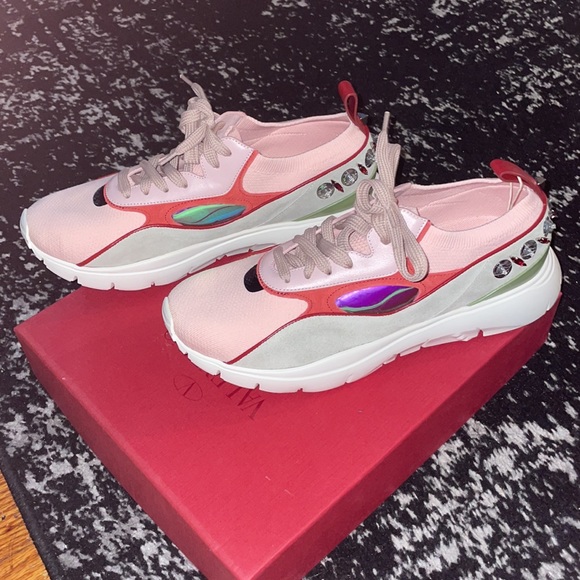 Valentino Garavani Embellished Pink Sneakers ๐๐ธ - Picture 10 of 12